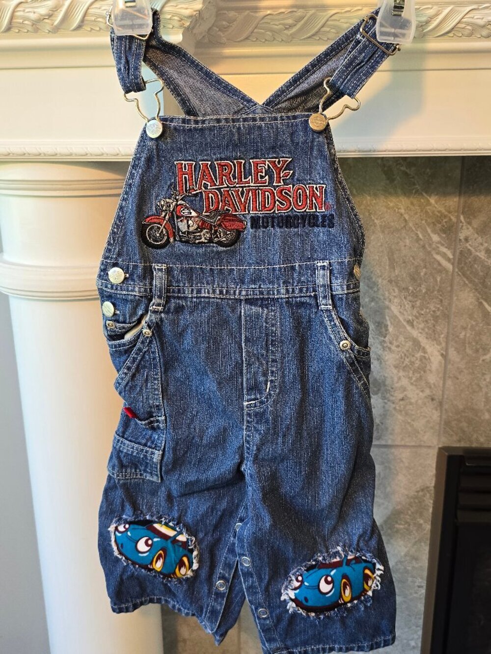 Vintage/Retro Harley Davidson official, crested embroidered short all kids 18